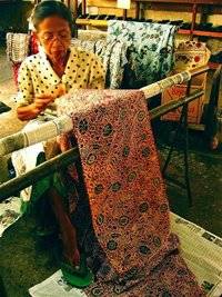 gia-ca-o-indonesia-9a1bb-batik-fabrics-200