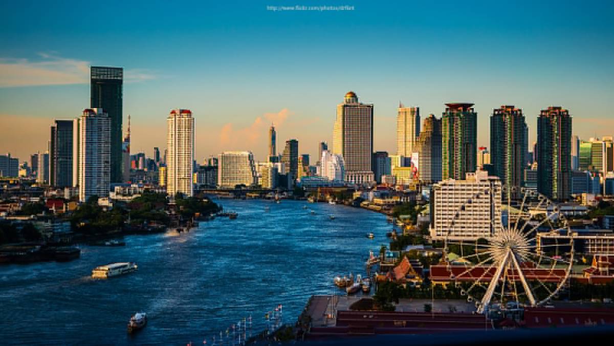 nhung-dia-diem-thu-vi-o-bangkok-chao-phraya-river-photo-credit-to-flickr-user-drflint