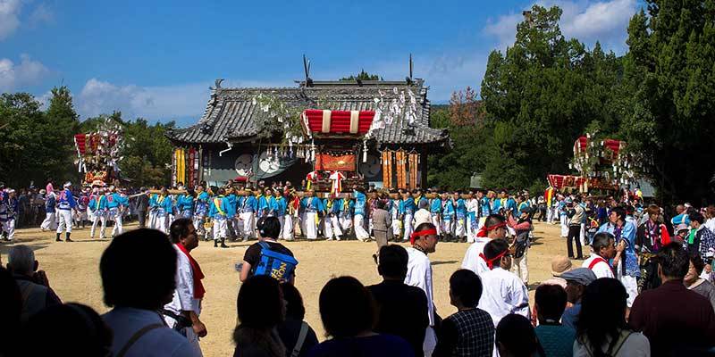 du-lich-nhat-ban-thang-10-niihama-taiko-du-lich-nhat-ban-thang-10