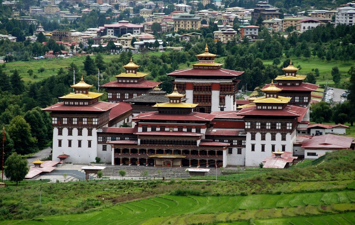 choi-gi-o-bhutan-tashichho-dzong-fortress